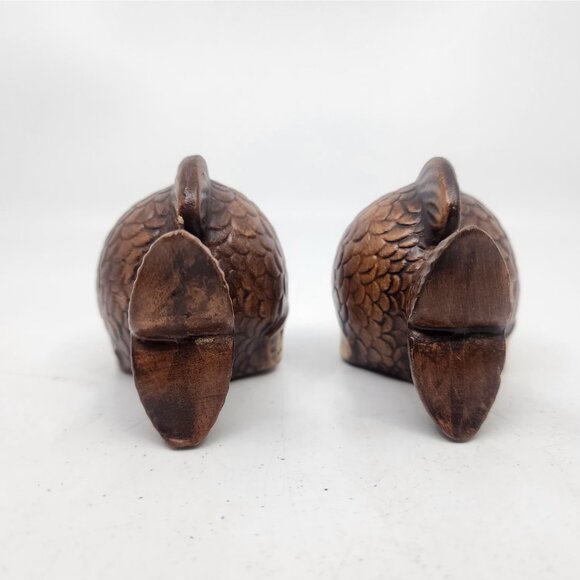 Vintage Treasure Craft Kissing Fish Wood Salt & Pepper Shakers Set Brown 2.75 in - Picture 3 of 7